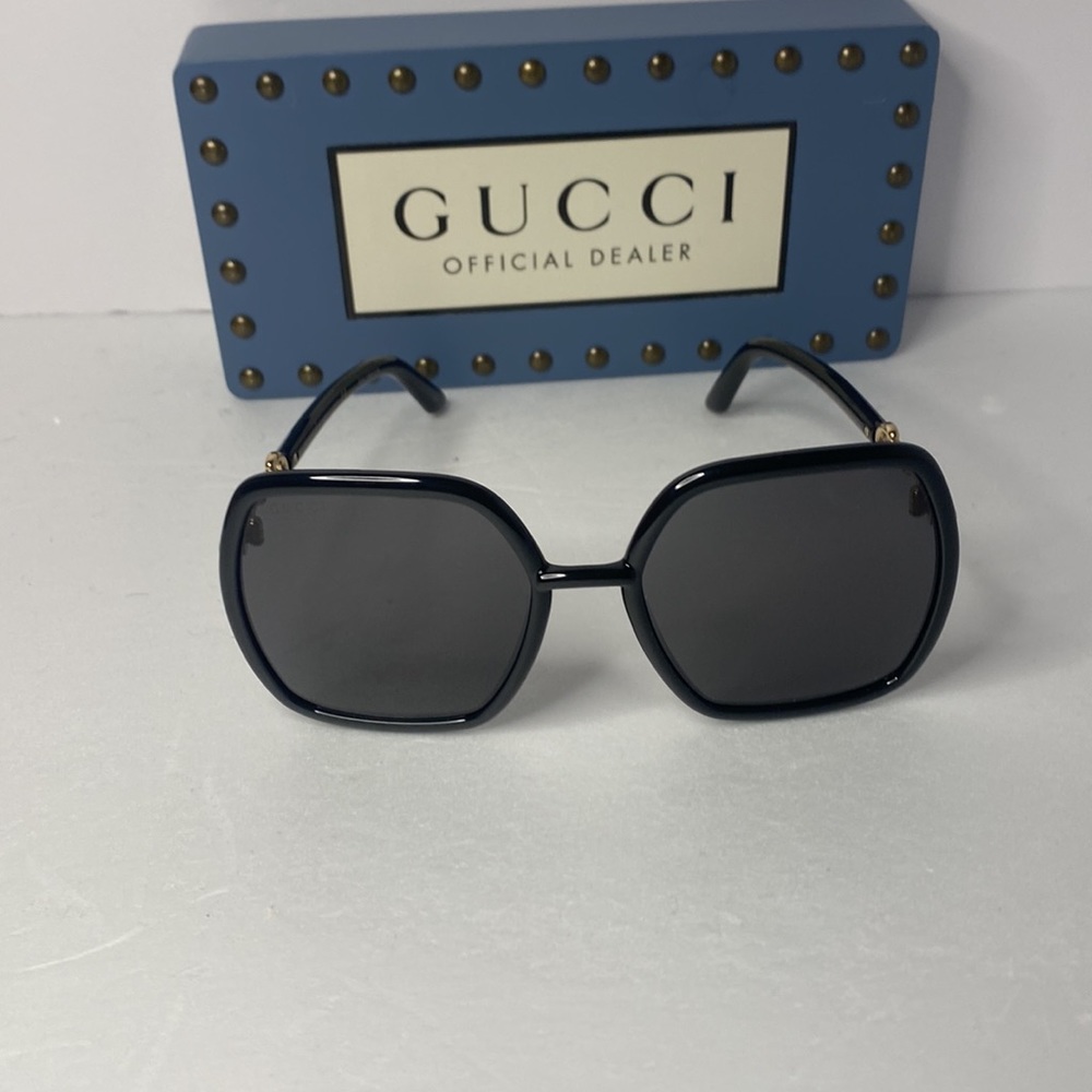 New 💯 Authentic Gucci Black Grey Square Ladies Gg0890s 001 55 Sunglasses - Picture 5 of 16